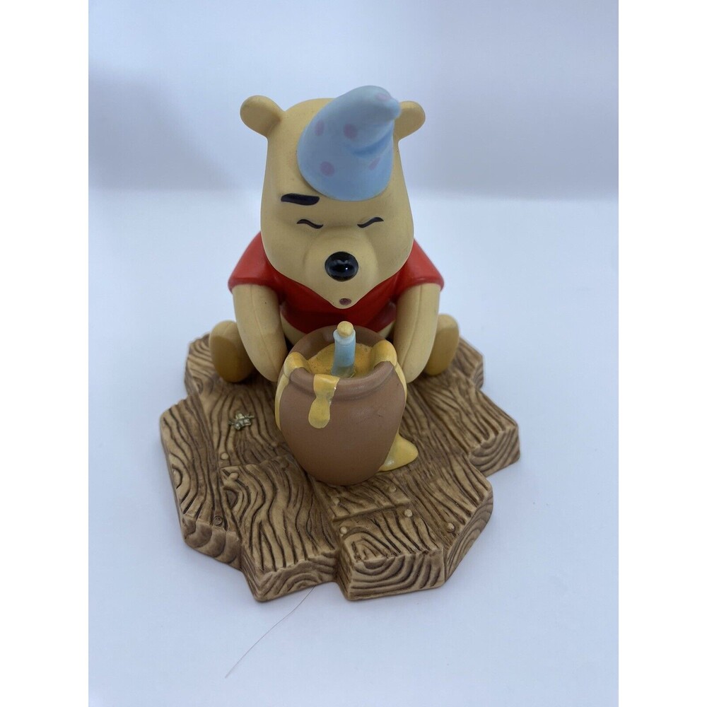 Disney Pooh and Friends "Hip, Hip Poohray For Birthdays" Figurine